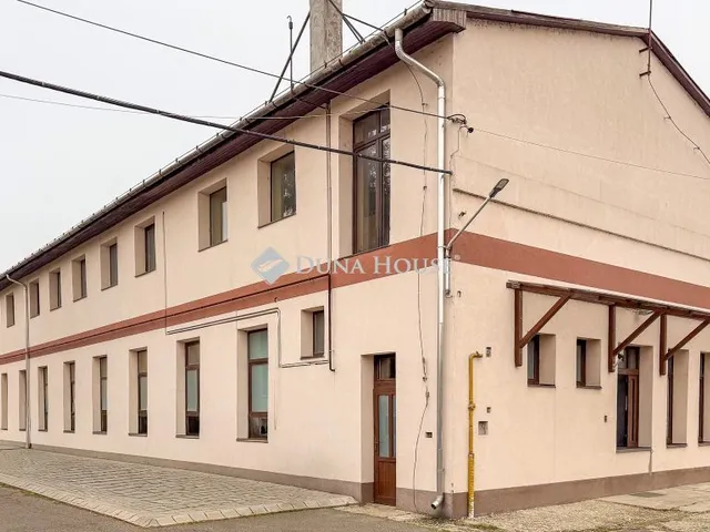 Kiadó kereskedelmi és ipari ingatlan Miskolc 453 nm