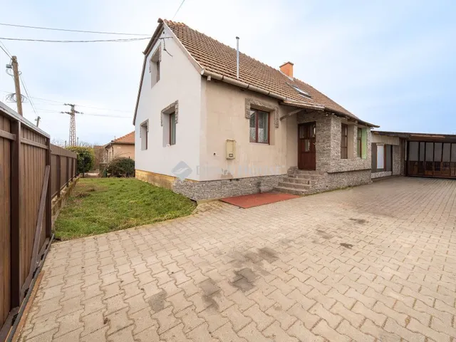 Eladó ház Emőd, Ady Endre út 100 nm