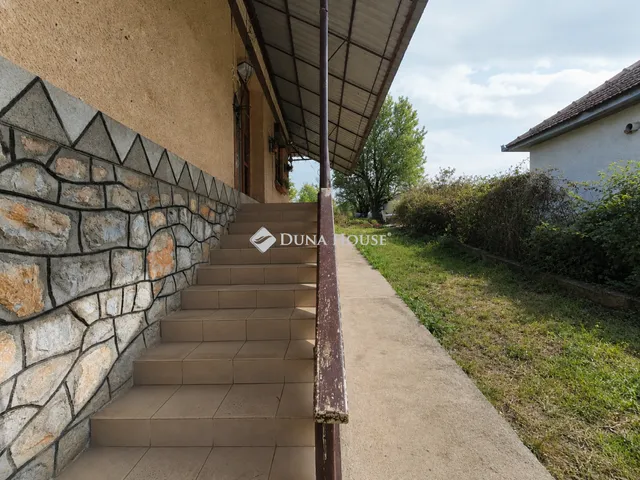 Eladó ház Szin, Szabadság utca 89 nm