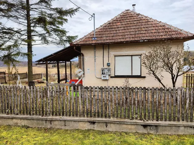 Eladó ház Galvács 63 nm