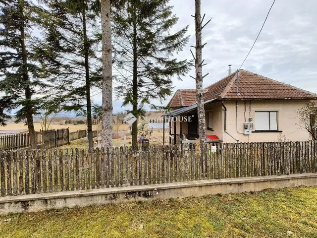 Eladó ház Galvács, Törley utca 63 nm