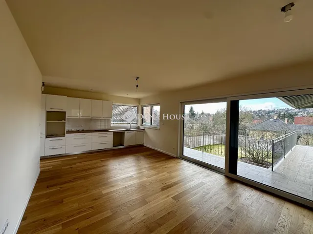 Eladó lakás Budapest II. kerület 108 nm