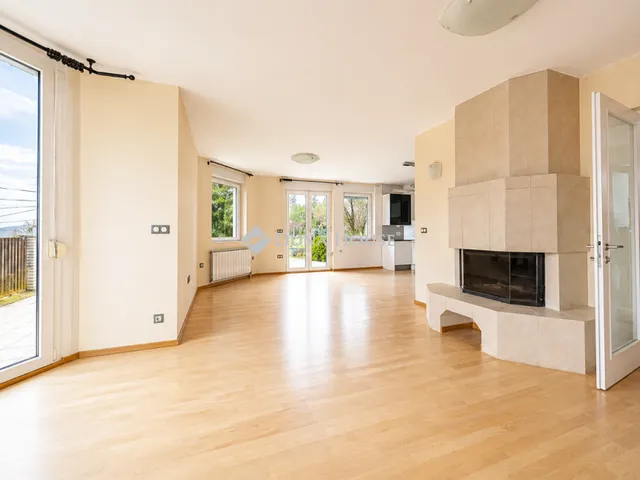 Eladó ház Budapest II. kerület 292 nm