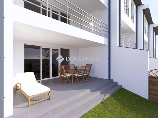 Eladó lakás Miskolc, Százszorszép utca 144 nm