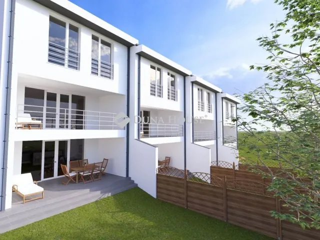 Eladó lakás Miskolc, Százszorszép utca 144 nm