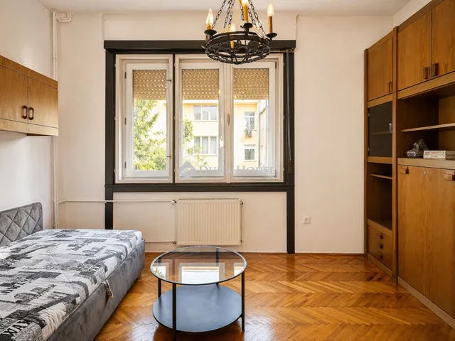 Eladó lakás Budapest II. kerület 99 nm