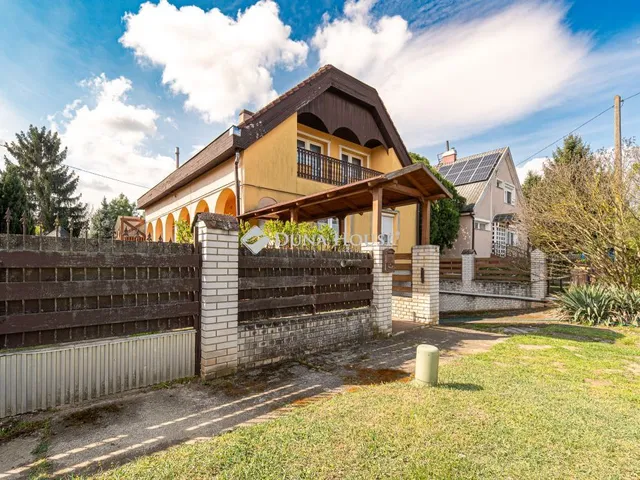 Eladó ház Nyíregyháza, Pántlika utca 140 nm