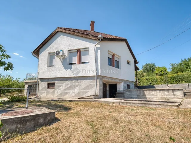 Eladó nyaraló Miskolc 94 nm