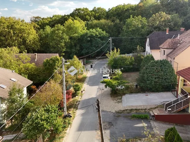 Eladó telek Miskolc 990 nm