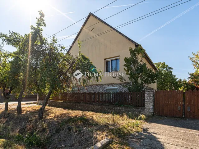 Eladó ház Nyékládháza, Viola utca 140 nm