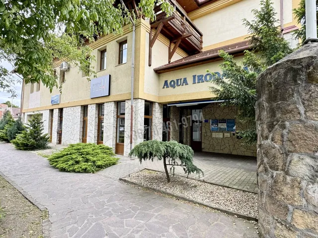 Eladó lakás Eger, Maklárihóstya 83 nm