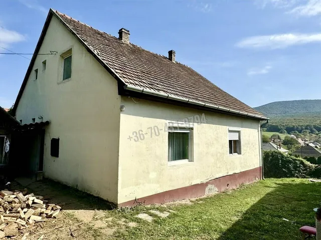 Eladó ház Felsőtárkány 160 nm