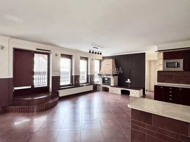 Eladó lakás Eger, Belváros 109 nm