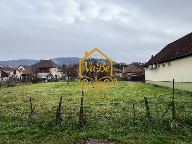 Eladó telek Felsőtárkány 685 nm