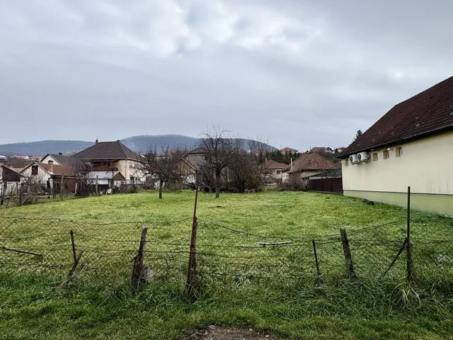 Eladó telek Felsőtárkány 685 nm