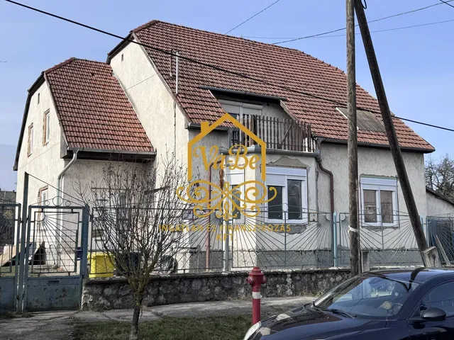 Eladó ház Eger, Lajosváros 220 nm