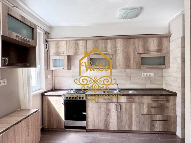 Eladó lakás Eger, Hatvanihóstya 59 nm