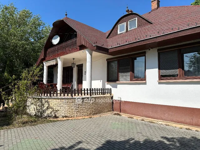 Eladó ház Dabas 194 nm