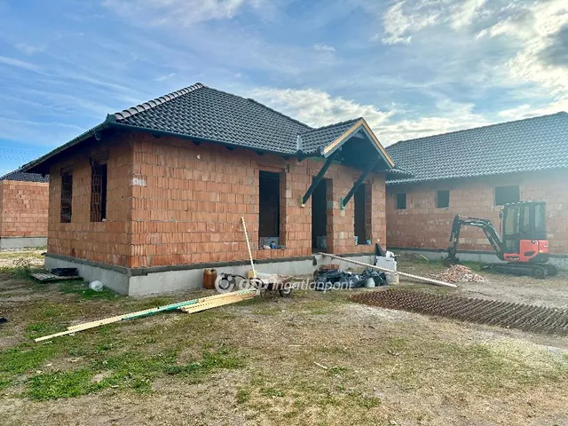 Eladó ház Monor 62 nm