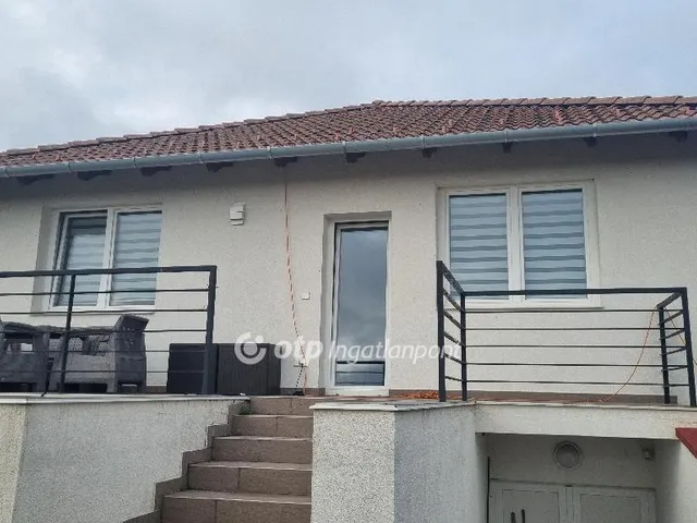 Eladó ház Táborfalva 92 nm