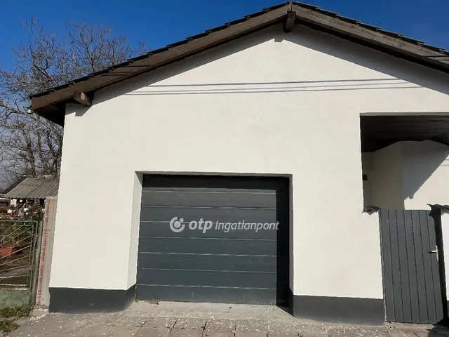 Eladó ház Cegléd 187 nm