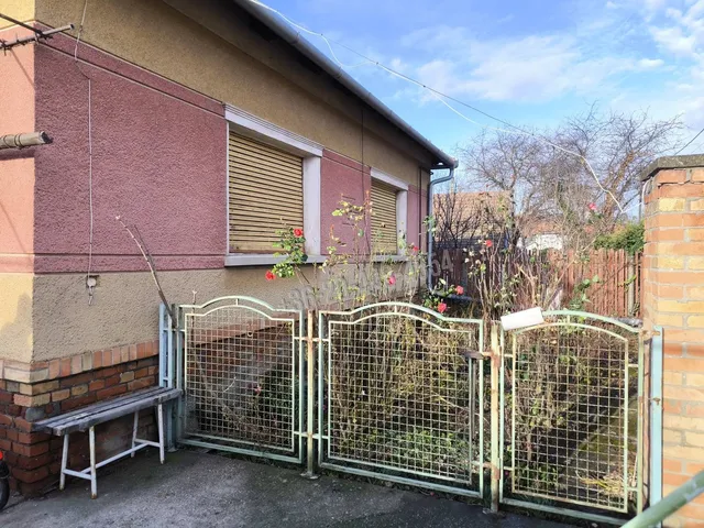 Eladó ház Szeged, Szentmihály, Hasító utca 66 nm