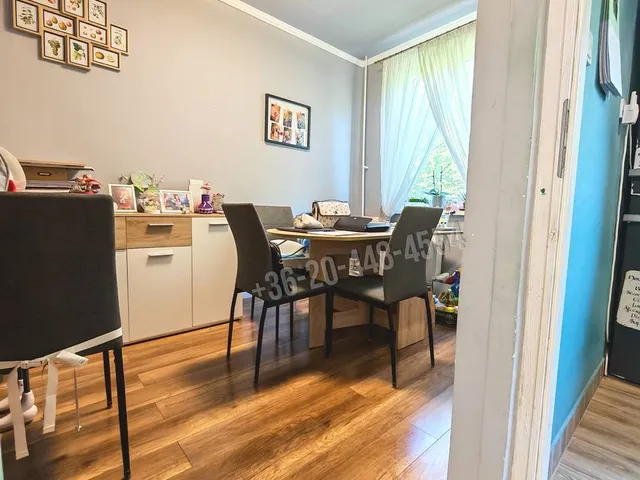 Eladó lakás Szeged, Makkosház 72 nm