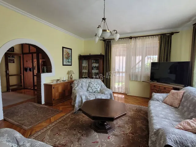 Eladó ház Szeged, Szőreg 114 nm