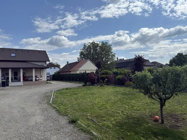 Eladó ház Kartal 260 nm
