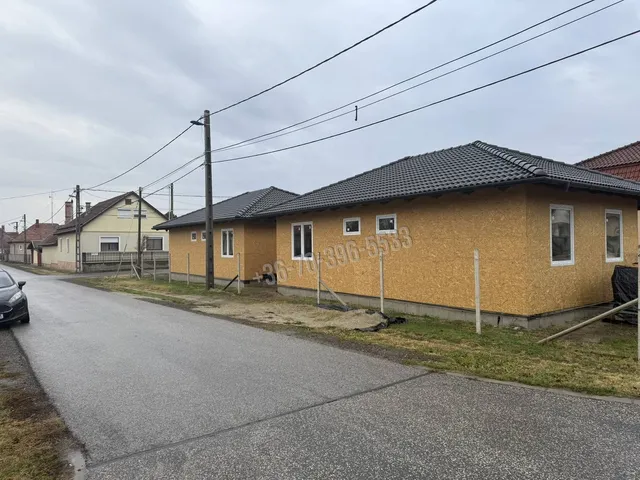 Eladó ház Tura 77 nm