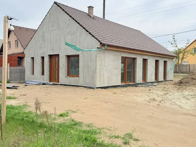 Eladó ház Erdőkertes 108 nm