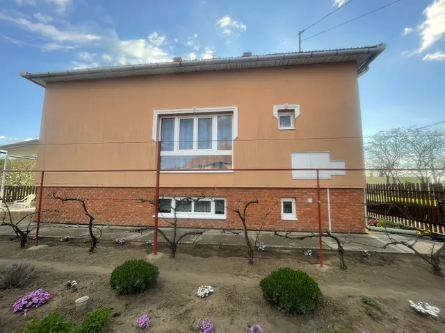 Eladó ház Csanytelek 164 nm