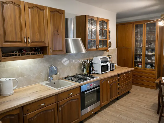 Eladó ház Cserkeszőlő, Rákóczi utca 137 nm