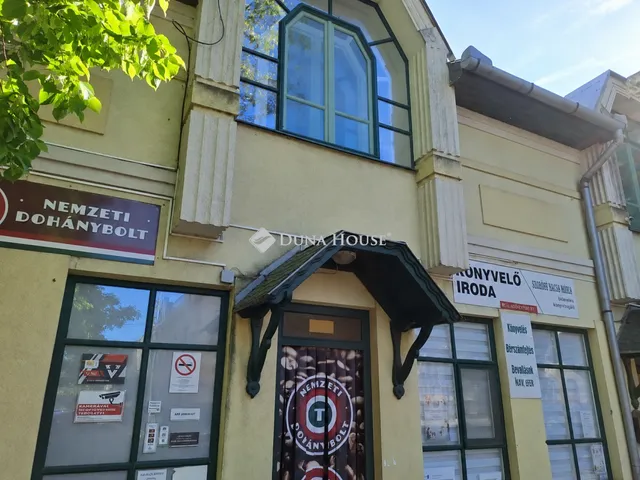 Eladó lakás Mindszent, Köztársaság tér 406 nm