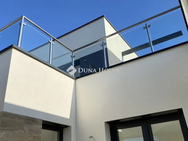 Eladó lakás Győr 205 nm