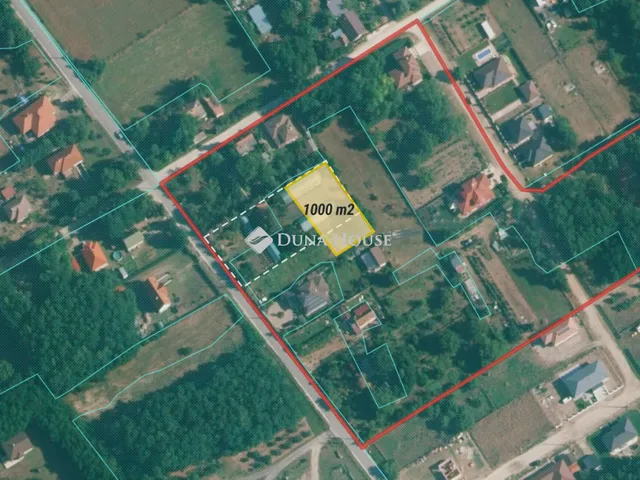 Eladó telek Ballószög 1000 nm