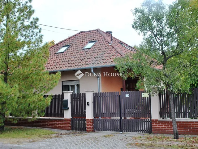 Eladó ház Kecskemét 246 nm