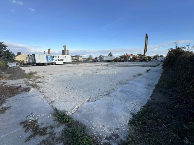 Kiadó kereskedelmi és ipari ingatlan Budapest XXI. kerület 1618 nm