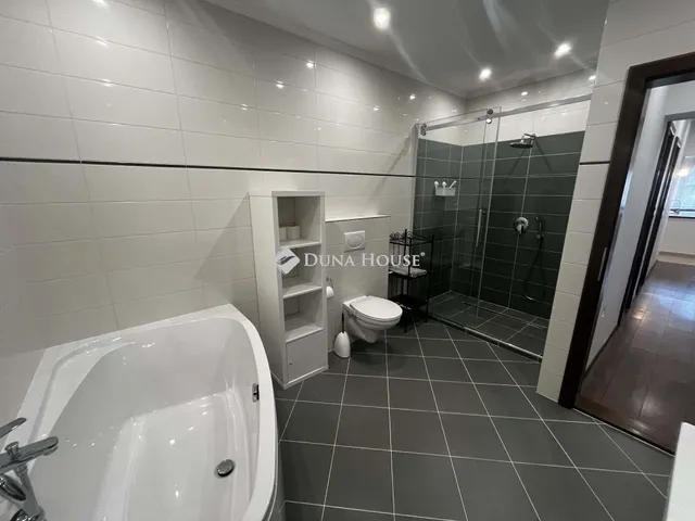 Eladó ház Kecskemét 140 nm