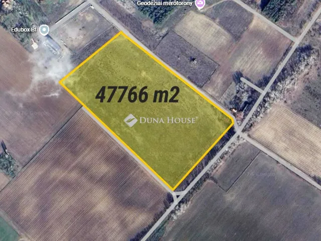 Eladó telek Ballószög 47766 nm