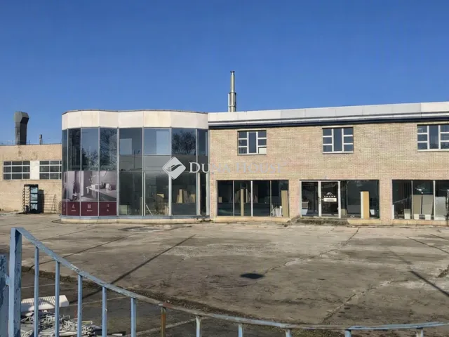 Kiadó kereskedelmi és ipari ingatlan Kecskemét 940 nm