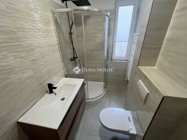 Kiadó lakás Dabas 84 nm