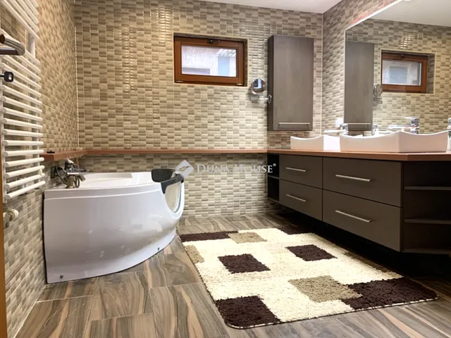 Eladó mezőgazdasági ingatlan Kecskemét 130 nm