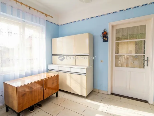 Eladó ház Városföld 76 nm
