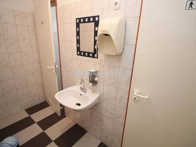 Eladó kereskedelmi és ipari ingatlan Dánszentmiklós 3109 nm