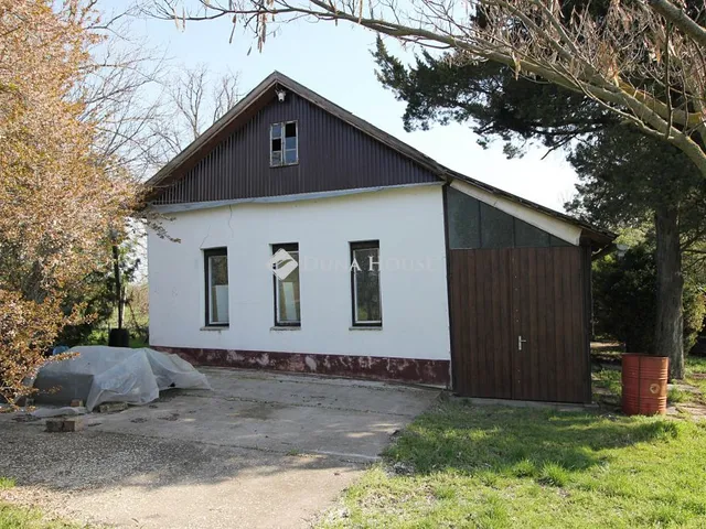 Eladó mezőgazdasági ingatlan Felgyő 100 nm