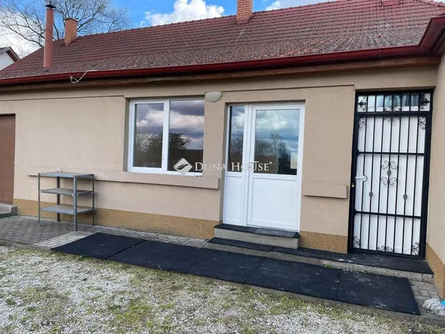 Kiadó ház Orgovány 100 nm