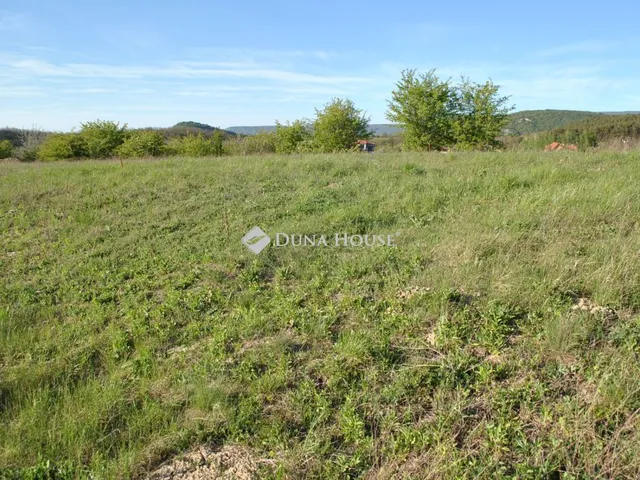 Eladó telek Tinnye 1502 nm