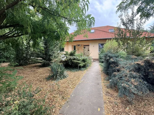 Eladó ház Kecskemét 182 nm
