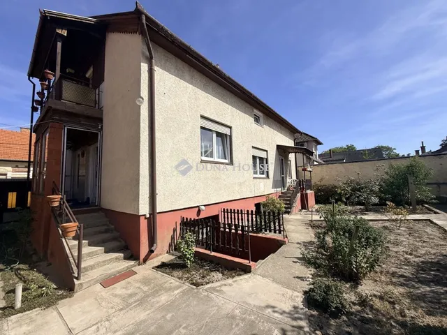 Eladó ház Kecskemét 261 nm
